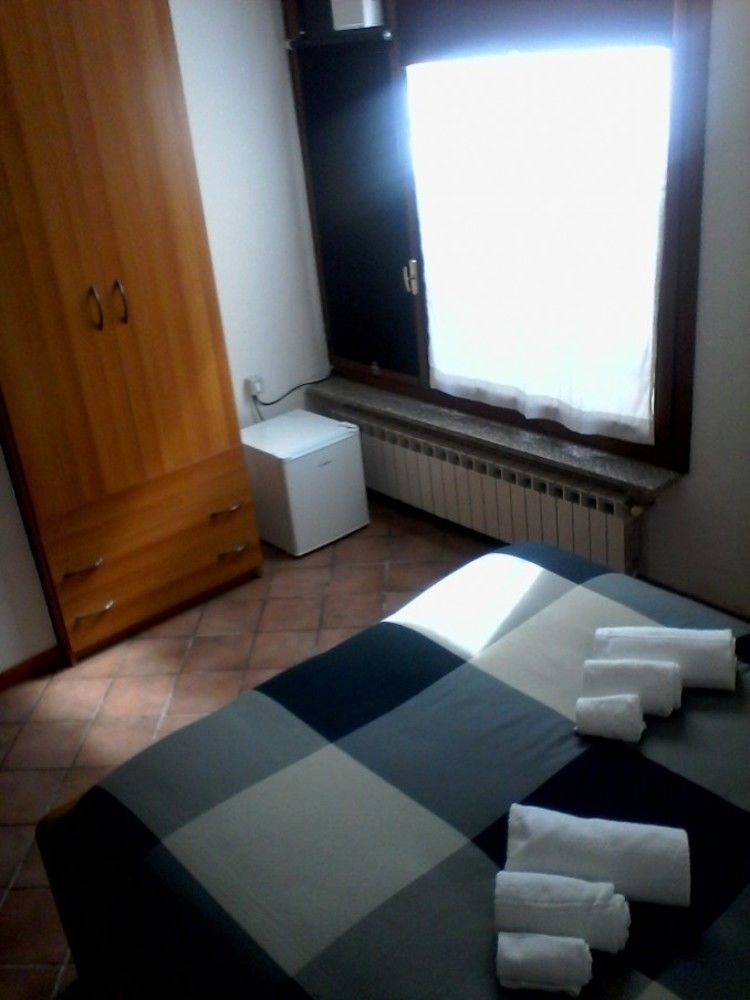 Bed & Breakfast Orio Easy Airport Azzano San Paolo Eksteriør billede